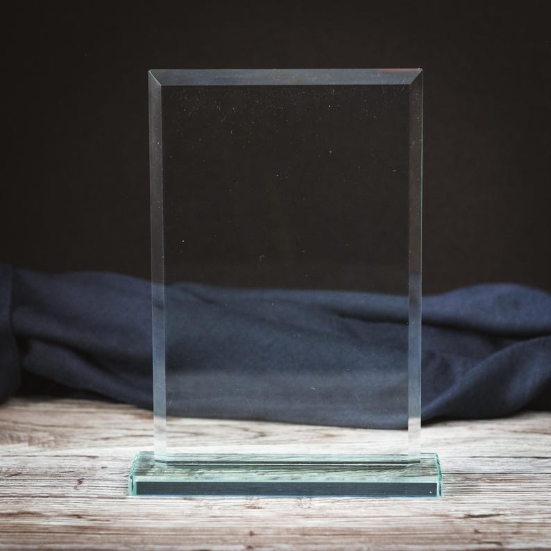 JGS61 - 7” Rectangle Jade Glass Award