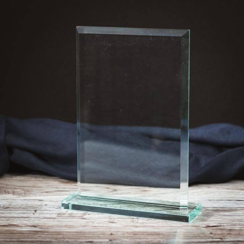 JGS61 - 7” Rectangle Jade Glass Award